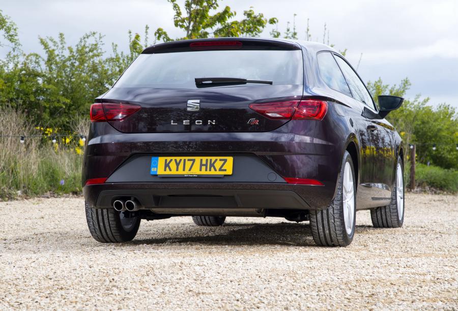  Seat Leon SC FR 2017 года  (UK) (фото 9 из 31)